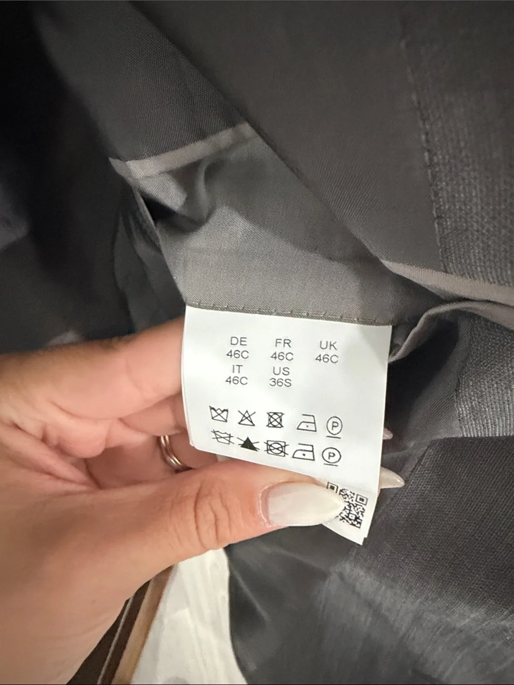 Hugo Boss Classic Men's Gray Two-Button Suit Blazer